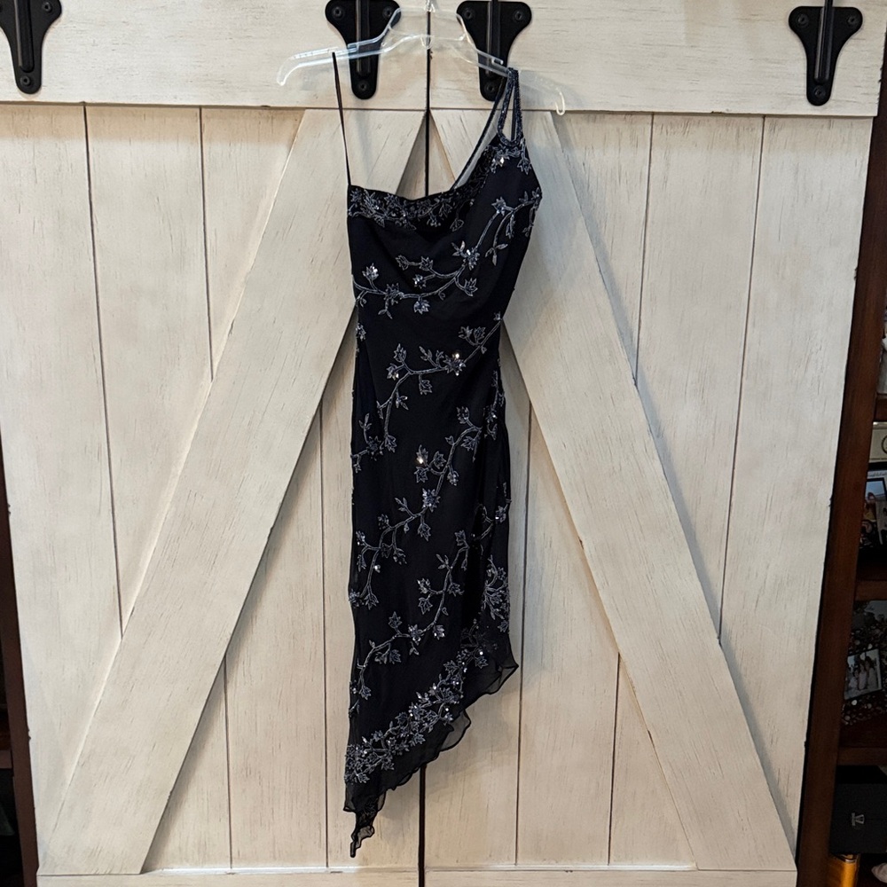 Cache Elegant Black Floral Women's Asymmetrical Beaded Cocktail Dress, Size 4